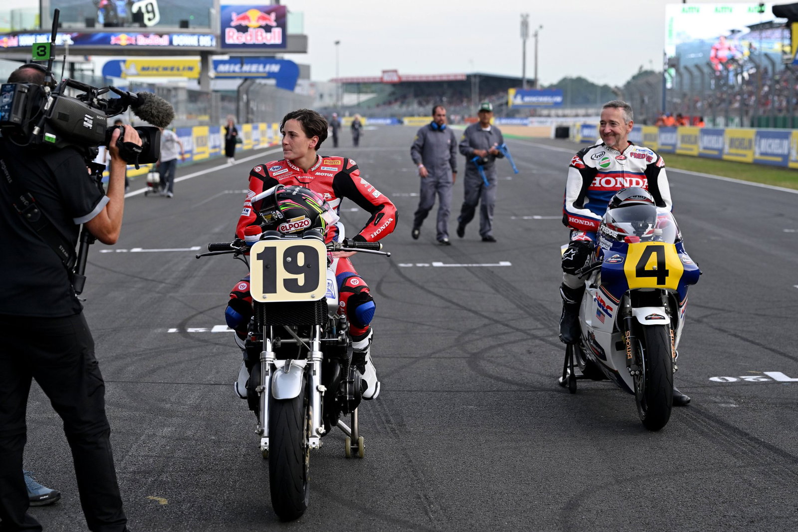 Ana Carrasco y Freddie Spencer en Le Mans.